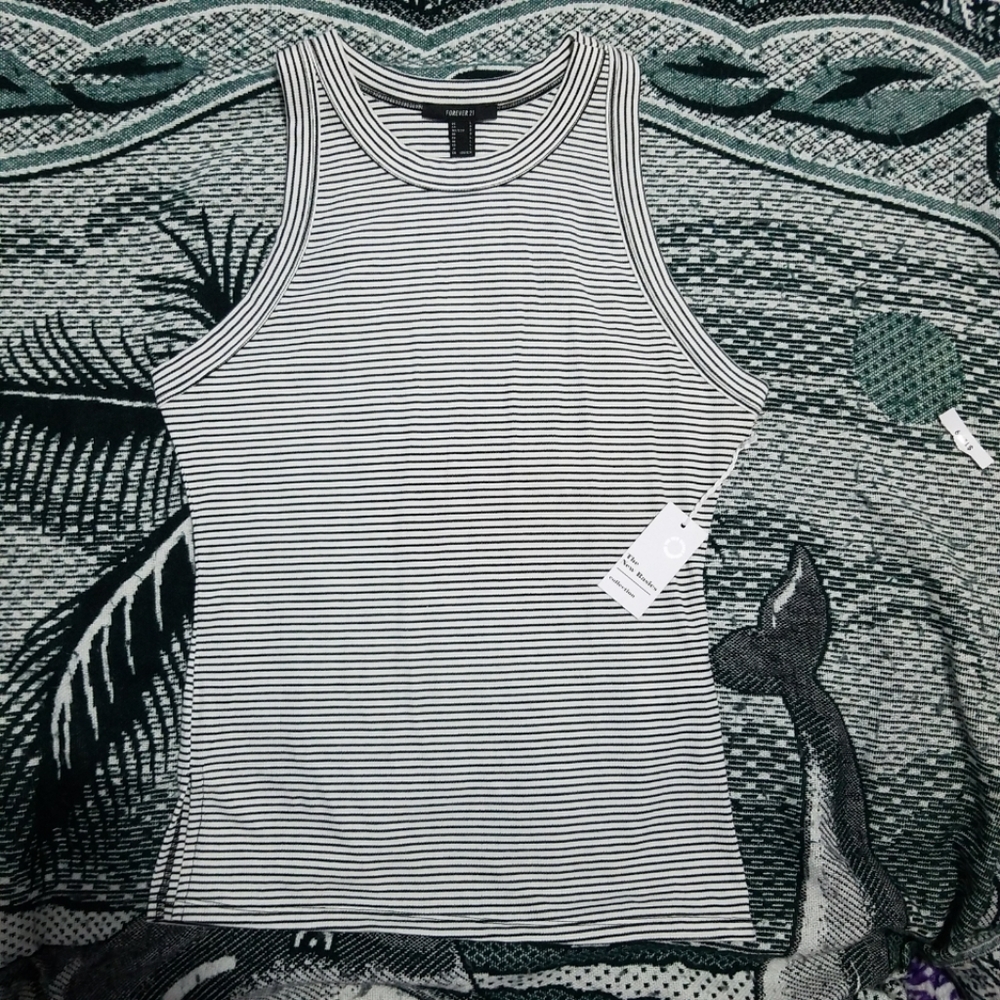 FOREVER 21 | Black & White Striped Ribbed Top